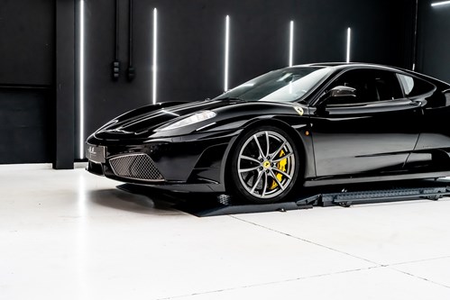 Ferrari Scuderia-154