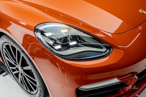Porsche Panamera Sélection Orange-135