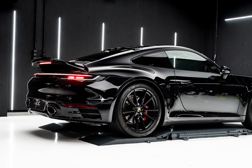 Porsche Carrera 4s Noire-116