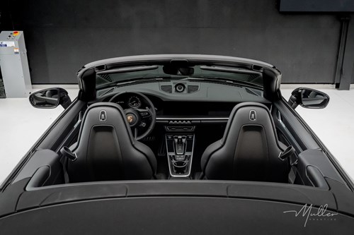 Porsche-911-Turbo-s-car-detailing-64