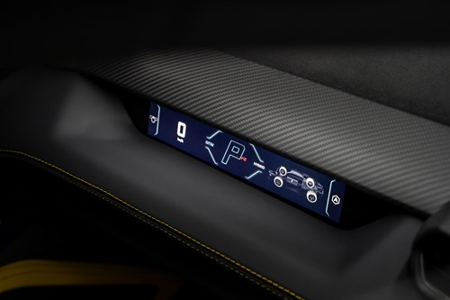 Lamborghini Revuelto jaune-73