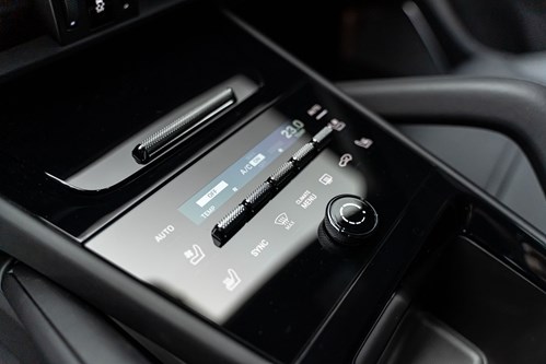 Porsche Cayenne Turbo gris foncé-105