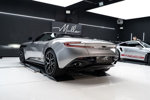 Aston Martin DB12-109
