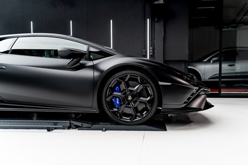 Lamborghini Huracan noire -073